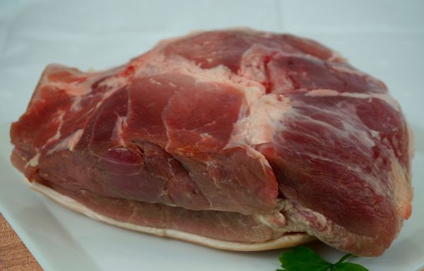 Schweine-Schulter