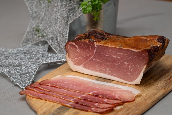 Weihnachtsschinken roh am Stück