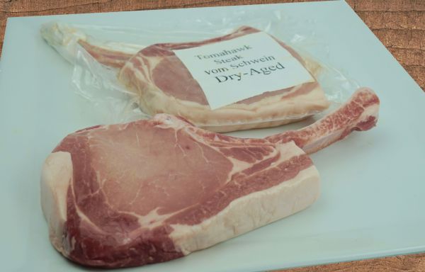 Tomahawk-Steak Schwein